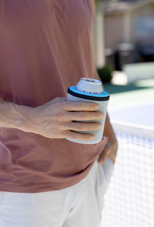 Man holding grey iCube Wrapsulator Regular by CaddyO